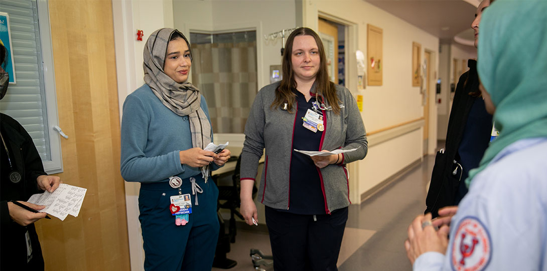 Pediatrics Students Gather for Teaching Rounds
